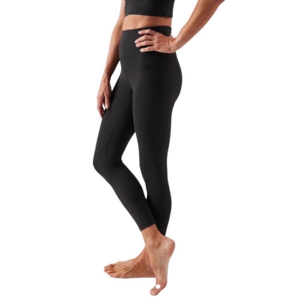 Athleta Ultra High Rise Elation Tight Womens Size M in Black